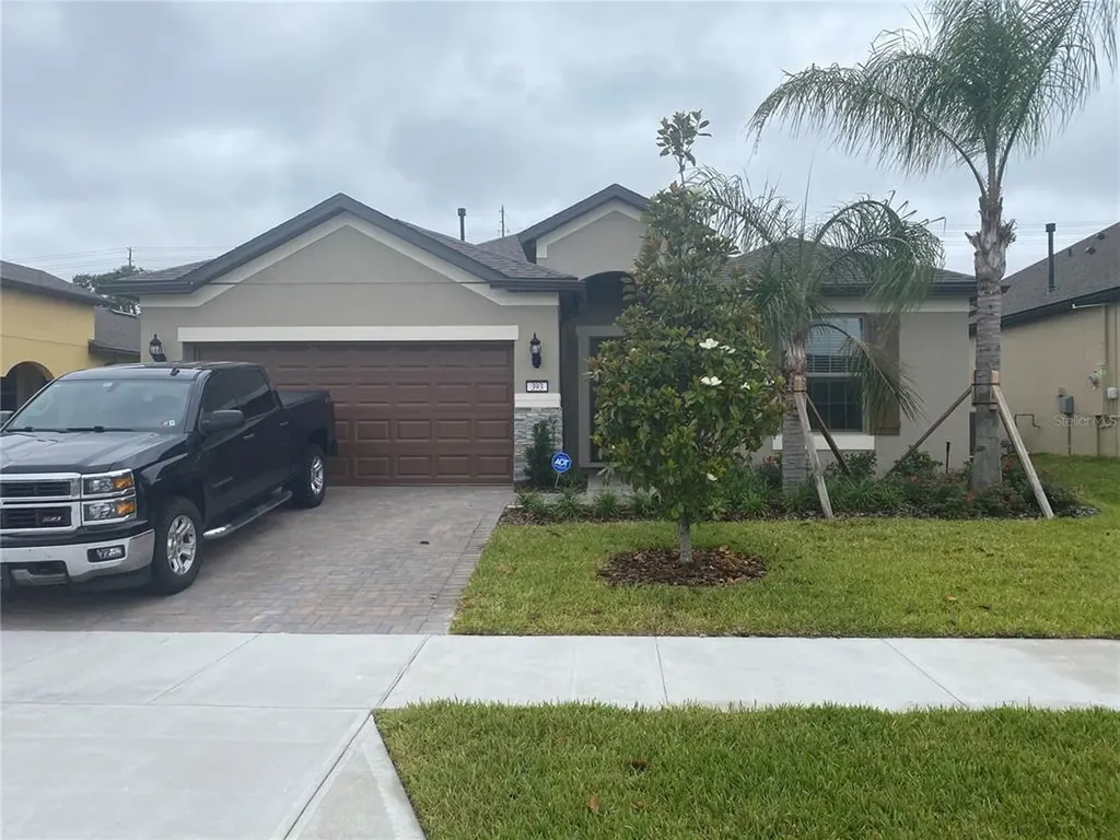 393 Almansa Street Davenport FL 33837