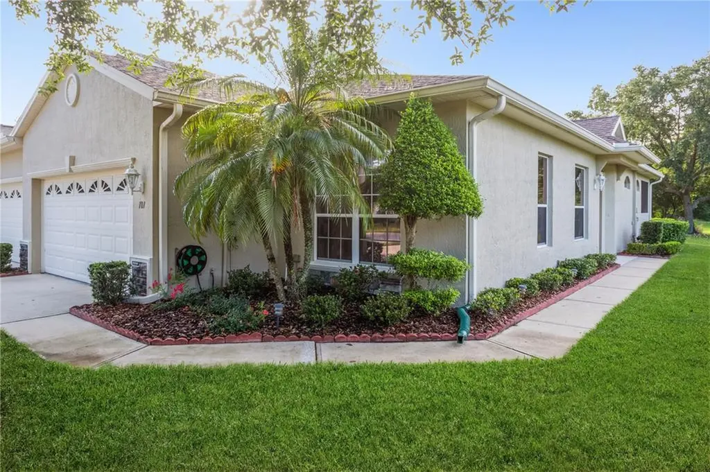 101 Lower Lake Court Debary FL 32713