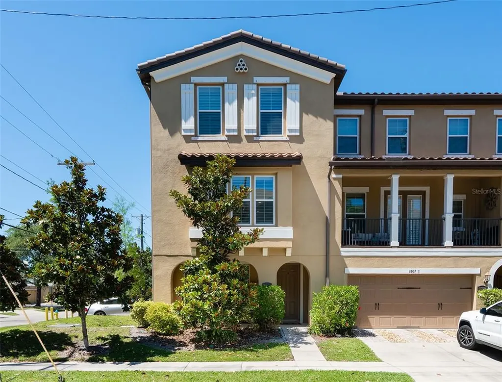 1807 W Azeele Street Tampa FL 33606