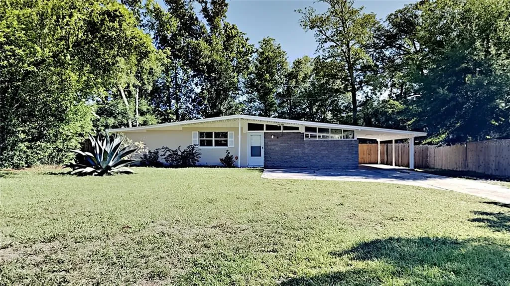 6711 Cherbourg Avenue N Jacksonville FL 32205