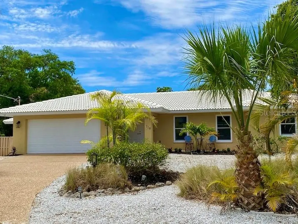 718 Birdsong Lane Sarasota FL 34242