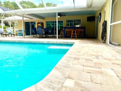 718 Birdsong Lane Sarasota FL 34242