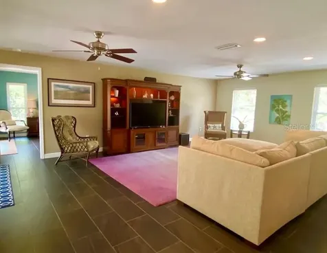 718 Birdsong Lane Sarasota FL 34242