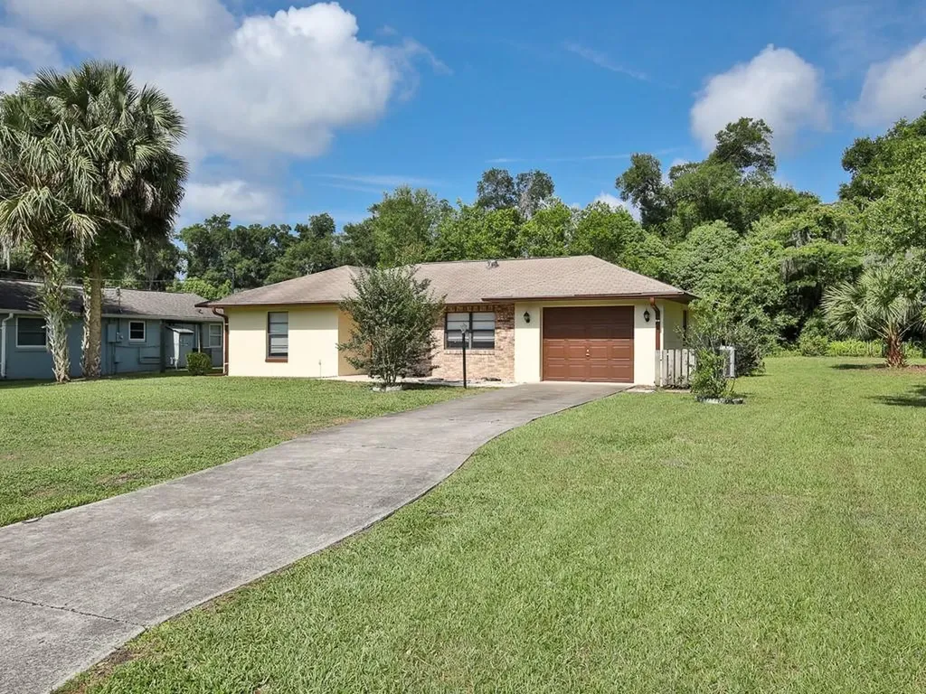 615 N Carpenter Avenue Orange City FL 32763
