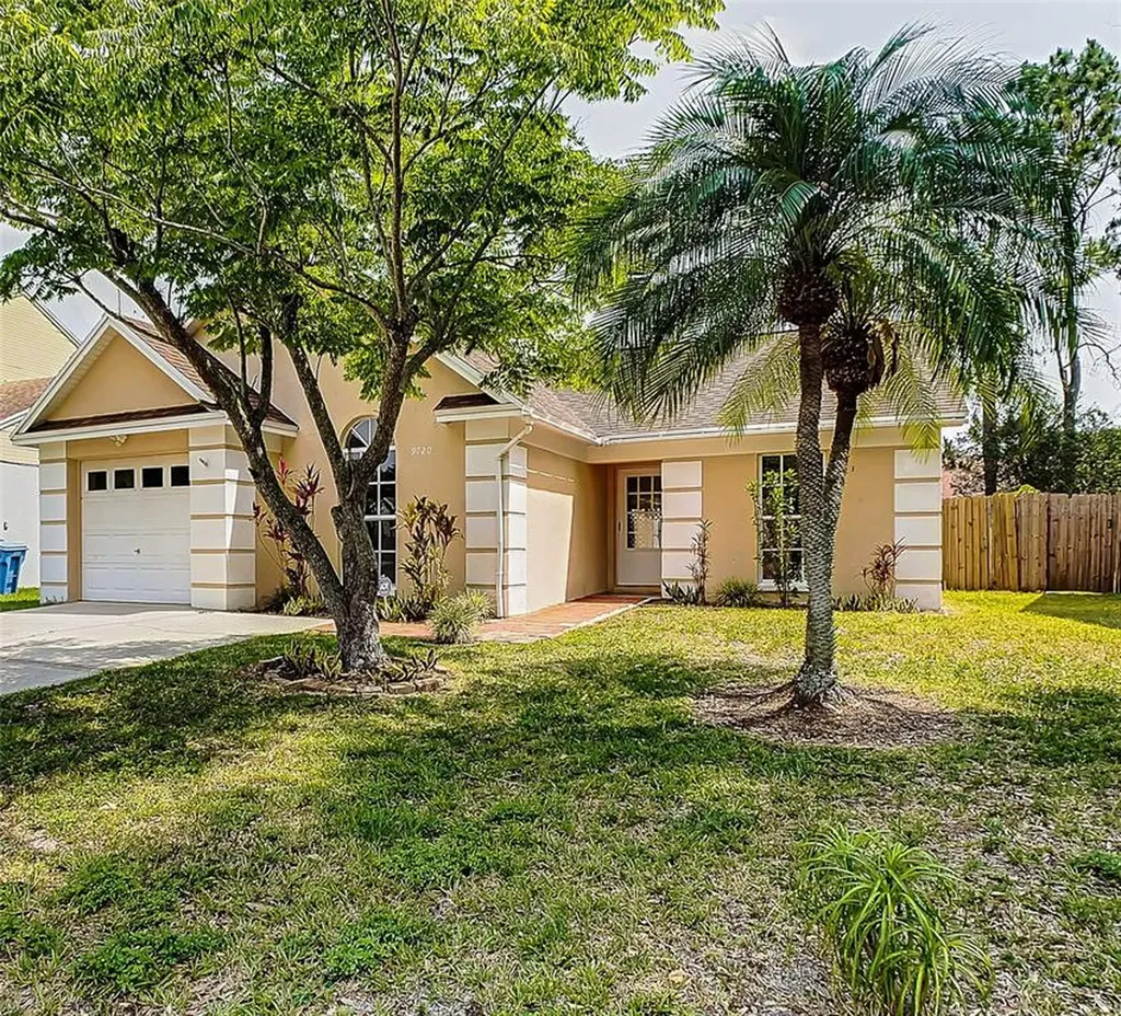 9720 Fox Hollow Road Tampa FL 33647