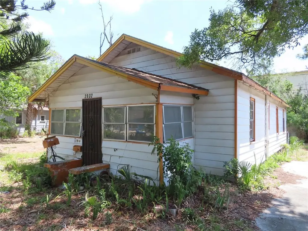 2932 Fairfield Avenue S St Petersburg FL 33712