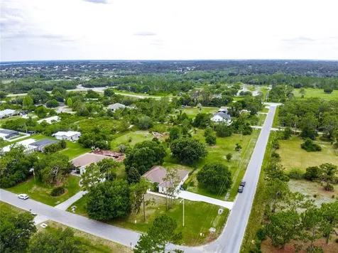 7706 235th Street E Myakka City FL 34251