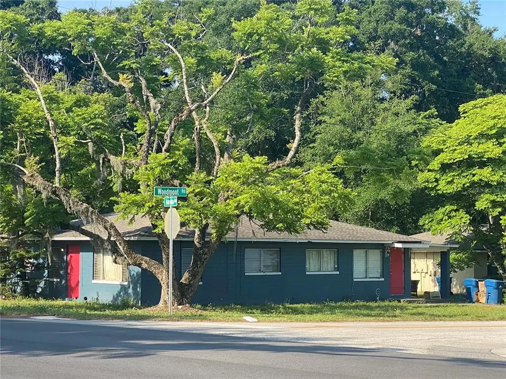 924 N Amelia Avenue Deland FL 32724