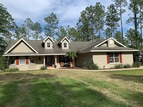17818 Palamino Lake Drive Dade City FL 33523