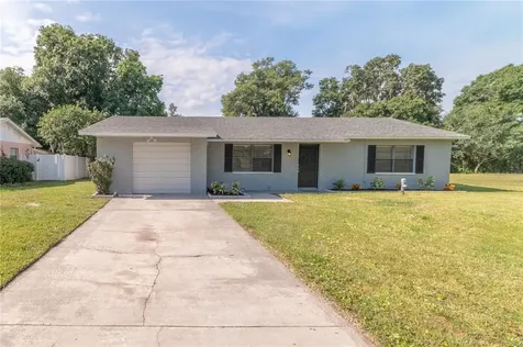 6329 Sweetwater Drive E Lakeland FL 33811