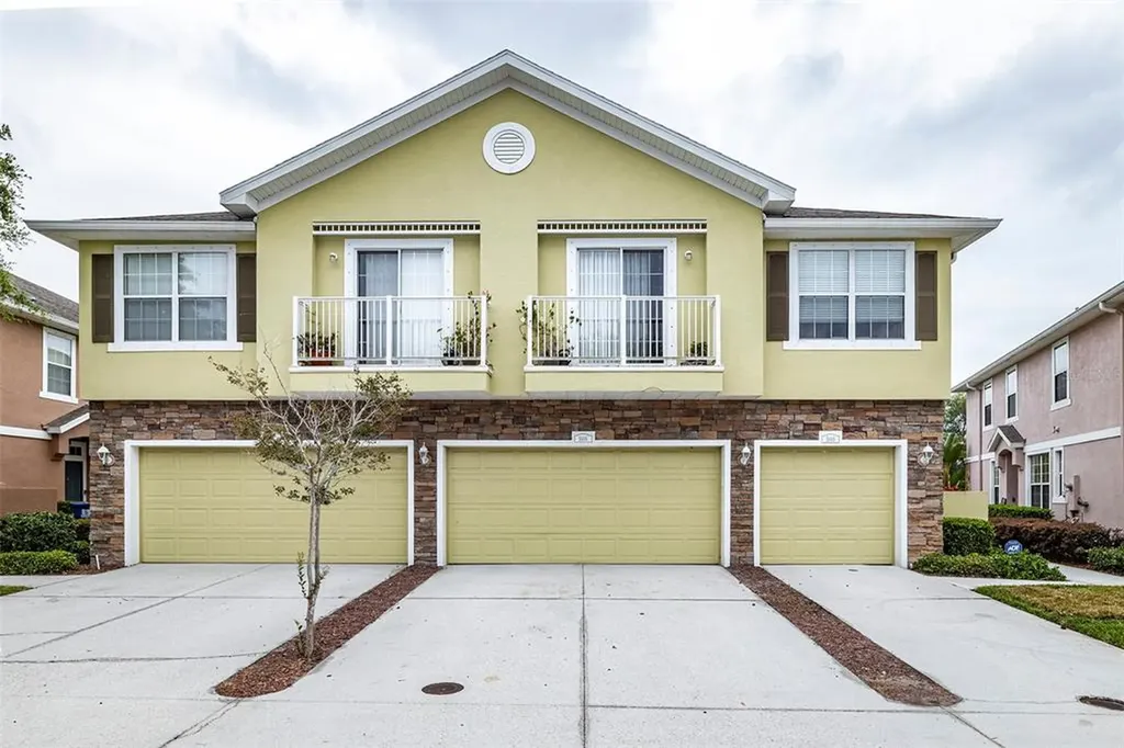 5105 5th Way N St Petersburg FL 33703