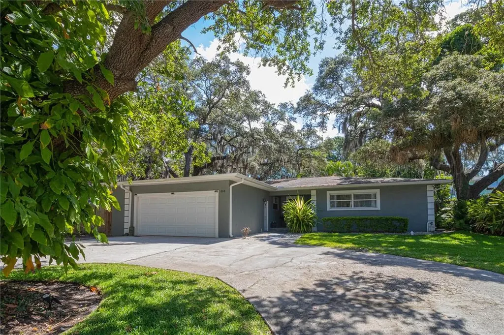 608 S Lois Avenue Tampa FL 33609