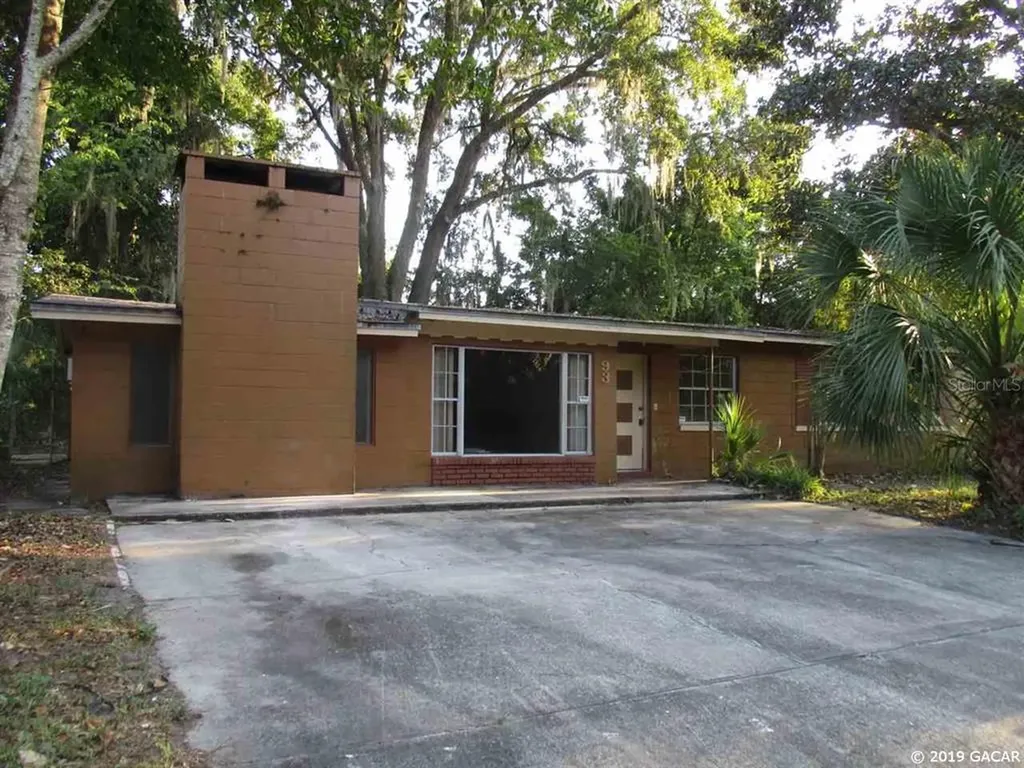 937 SE 9th Place Gainesville FL 32601