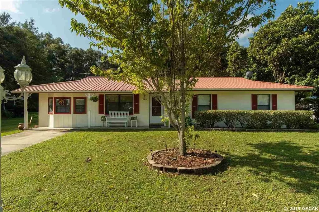 704 NW 9th Avenue Williston FL 32696
