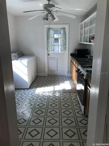 1117 NE 10th Avenue Gainesville FL 32601