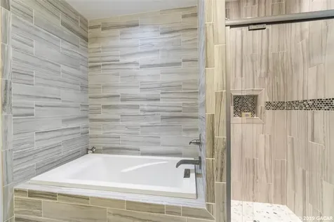 5502 SW 57th Avenue Gainesville FL 32608