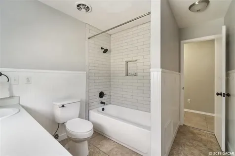 5502 SW 57th Avenue Gainesville FL 32608