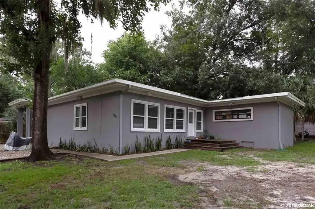 105 NW 21st Terrace Gainesville FL 32603