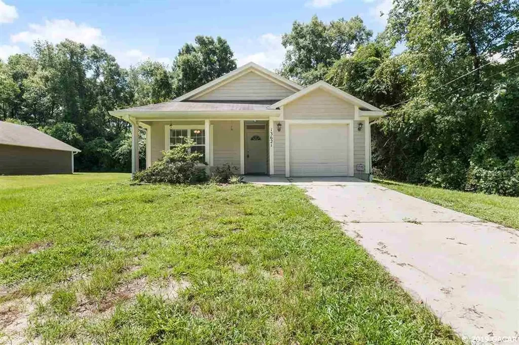 13621 NW 145th Avenue Alachua FL 32615
