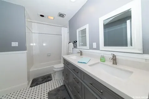4908 NW 16th Place Gainesville FL 32605