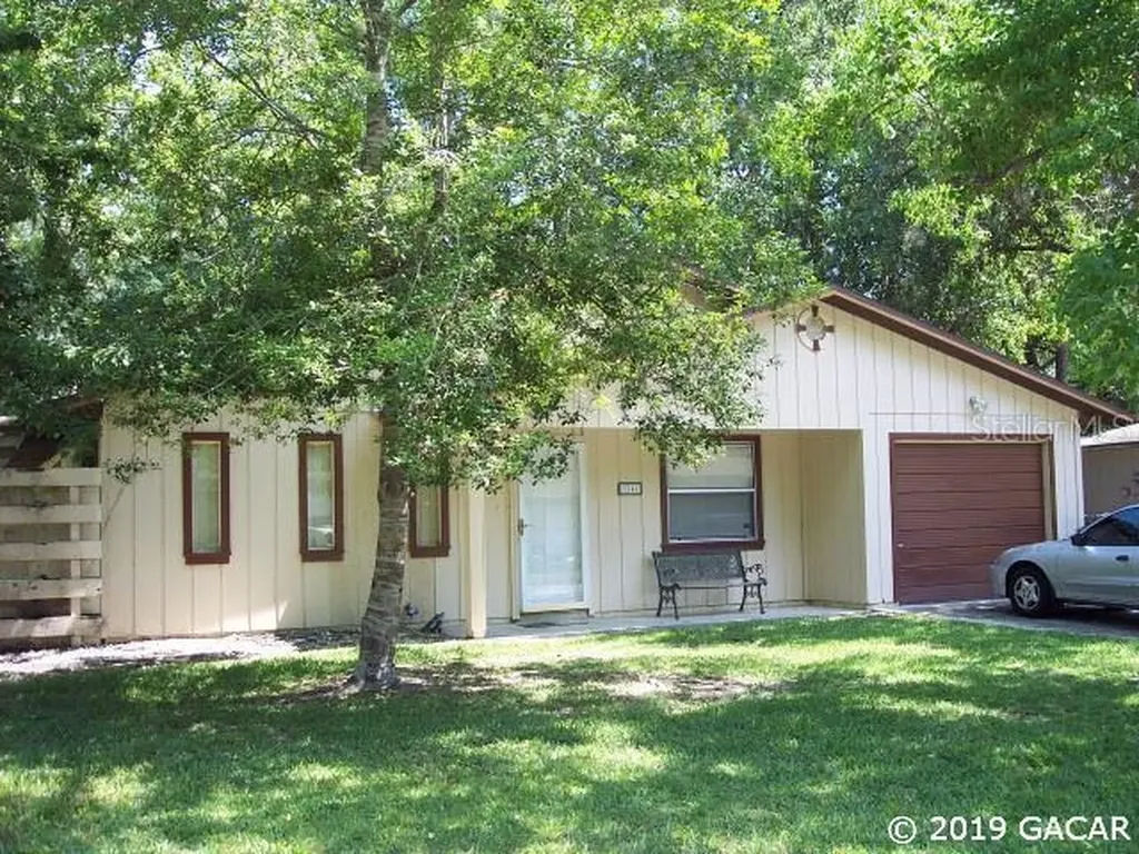 2240 NW 42nd Place Gainesville FL 32605