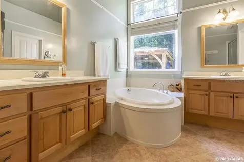 13246 SW 1st Place Newberry FL 32669