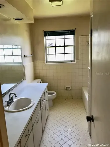 3122 NW 27th Street Gainesville FL 32605