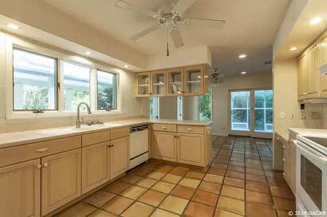 6405 NW 16th Place Gainesville FL 32605