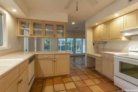 6405 NW 16th Place Gainesville FL 32605