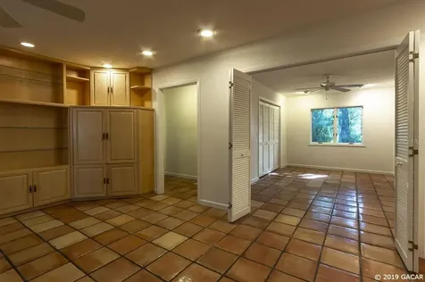 6405 NW 16th Place Gainesville FL 32605