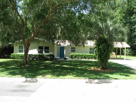 936 NW 40th Terrace Gainesville FL 32605