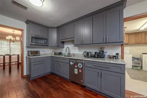 405 SE 8th Street Gainesville FL 32601