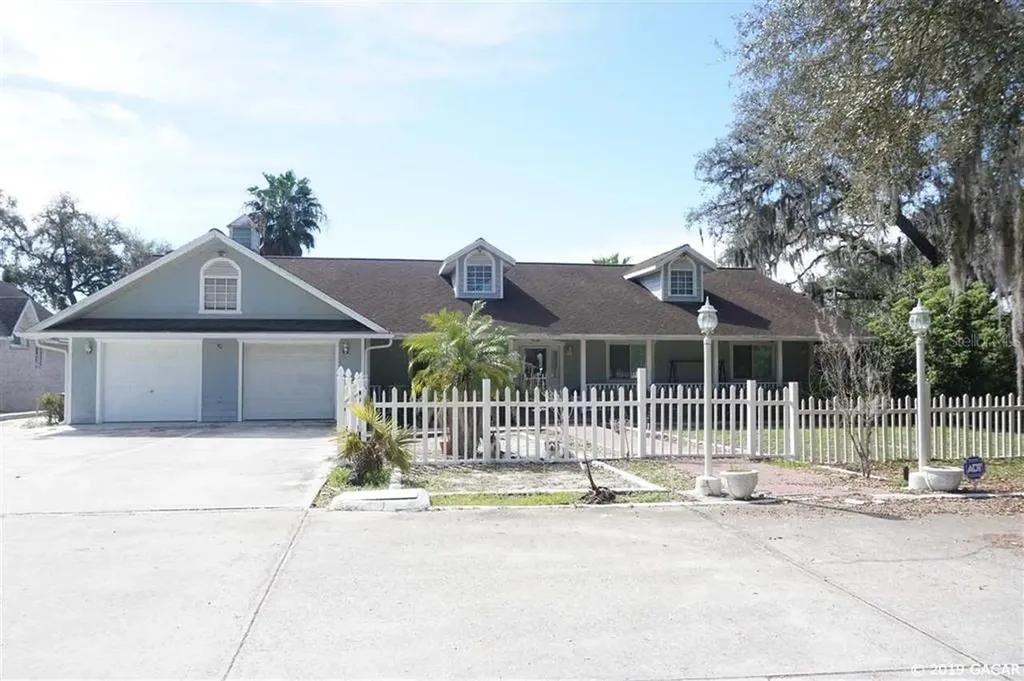 1857 State Road 20 Hawthorne FL 32640