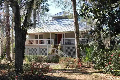 588 SE 4th Avenue Melrose FL 32666