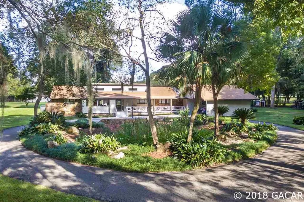 9525 NW 143rd Street Alachua FL 32615