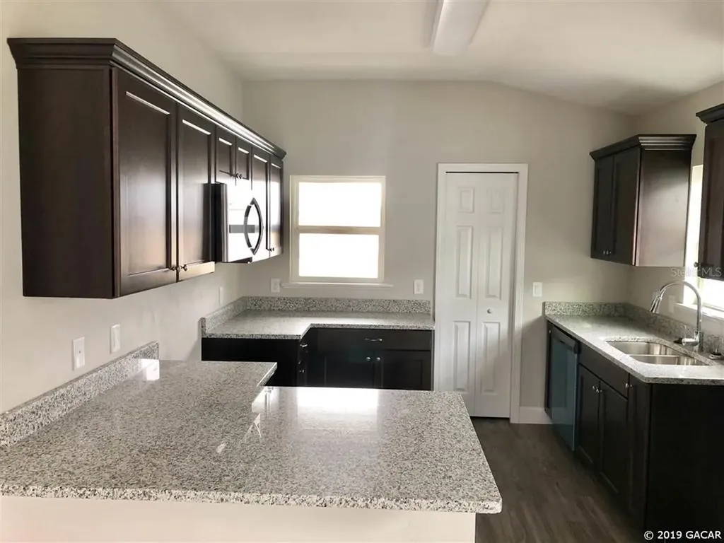 25110 SW 7th Lane Newberry FL 32669