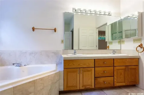 9902 SW 124th Terrace Archer FL 32618