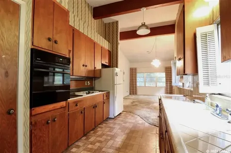 1319 NW 25th Terrace Gainesville FL 32605