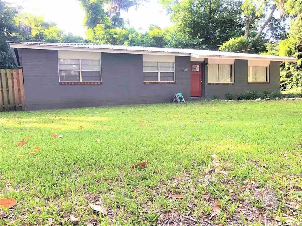 18723 NW 240th Street High Springs FL 32643