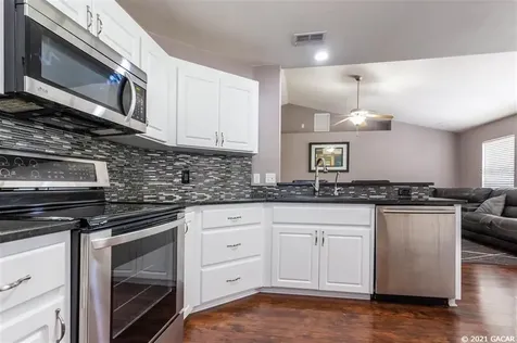 25676 NW 10th Avenue Newberry FL 32669