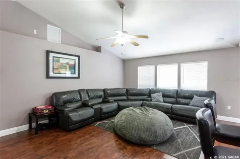 25676 NW 10th Avenue Newberry FL 32669