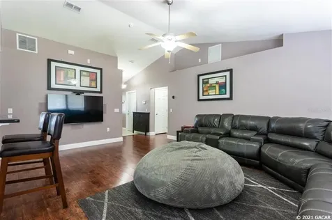 25676 NW 10th Avenue Newberry FL 32669