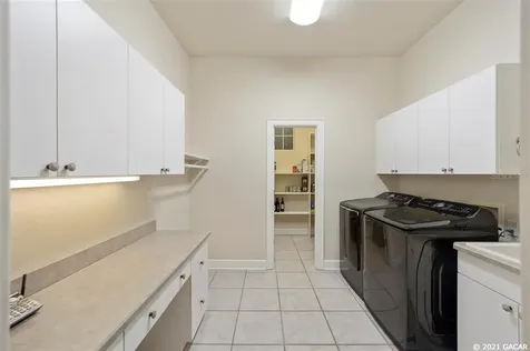 8713 SW 38th Avenue Gainesville FL 32608