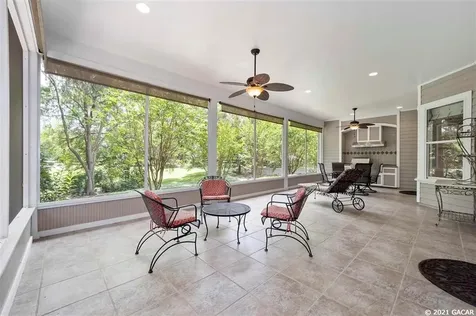 8713 SW 38th Avenue Gainesville FL 32608