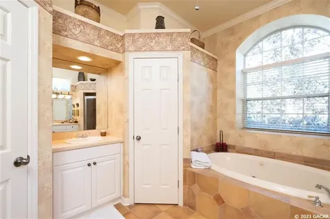 5107 NW 62nd Street Gainesville FL 32653