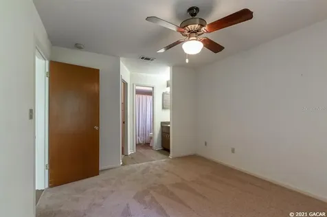 4725 NW 37th Place Gainesville FL 32606