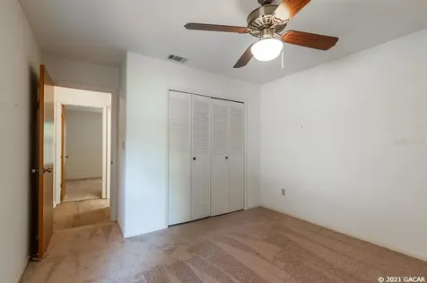 4725 NW 37th Place Gainesville FL 32606