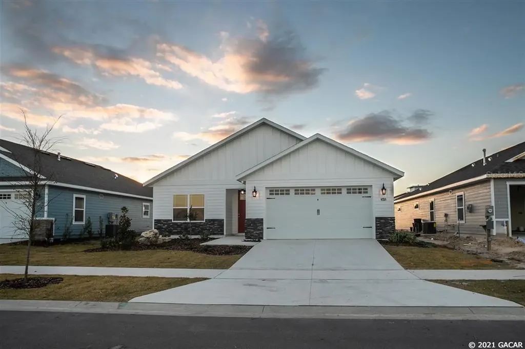 1717 SW 70th Circle Gainesville FL 32607