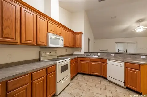 15131 NW 232nd Street High Springs FL 32643