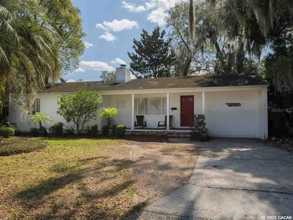 2051 NW 7th Place Gainesville FL 32603